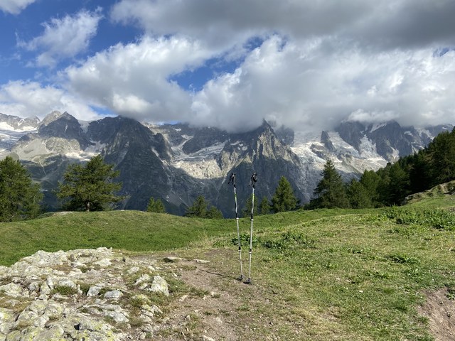 Photo 16 08 21, 10 10 18