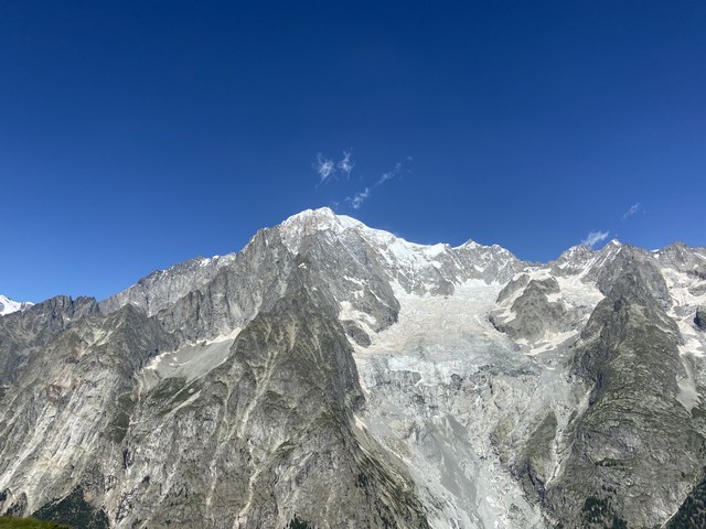 Photo 15 08 21, 11 15 20