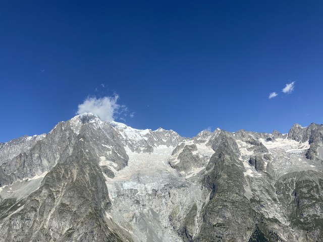 Photo 15 08 21, 10 56 31